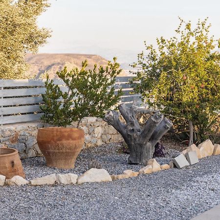 Evgoro Luxury Suites Agia Galini  Bagian luar foto