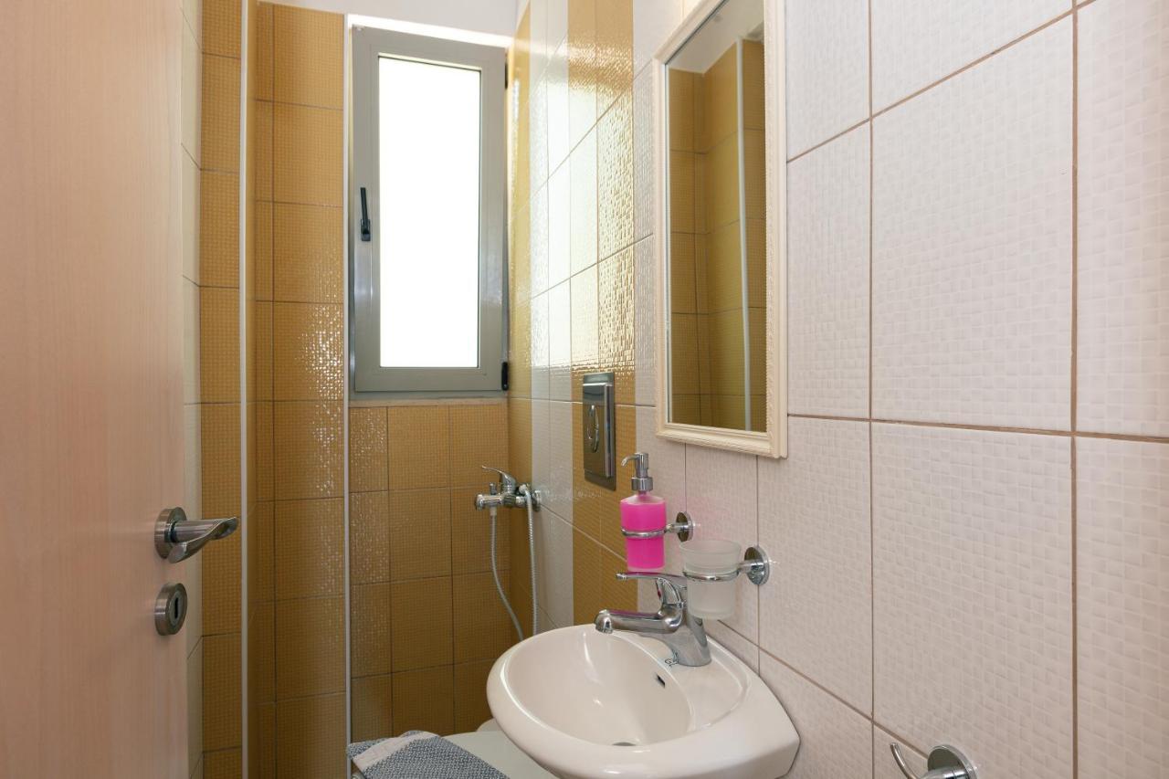 Evgoro Luxury Suites Agia Galini  Bagian luar foto
