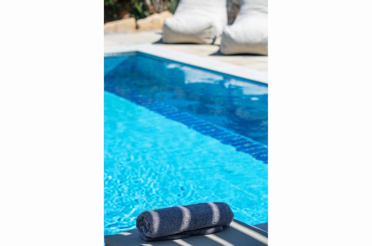 Evgoro Luxury Suites Agia Galini  Bagian luar foto