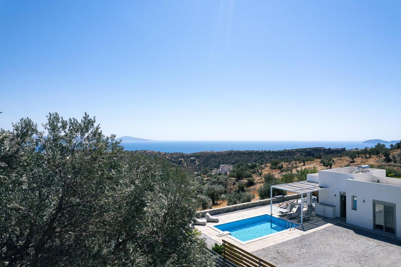 Evgoro Luxury Suites Agia Galini  Bagian luar foto