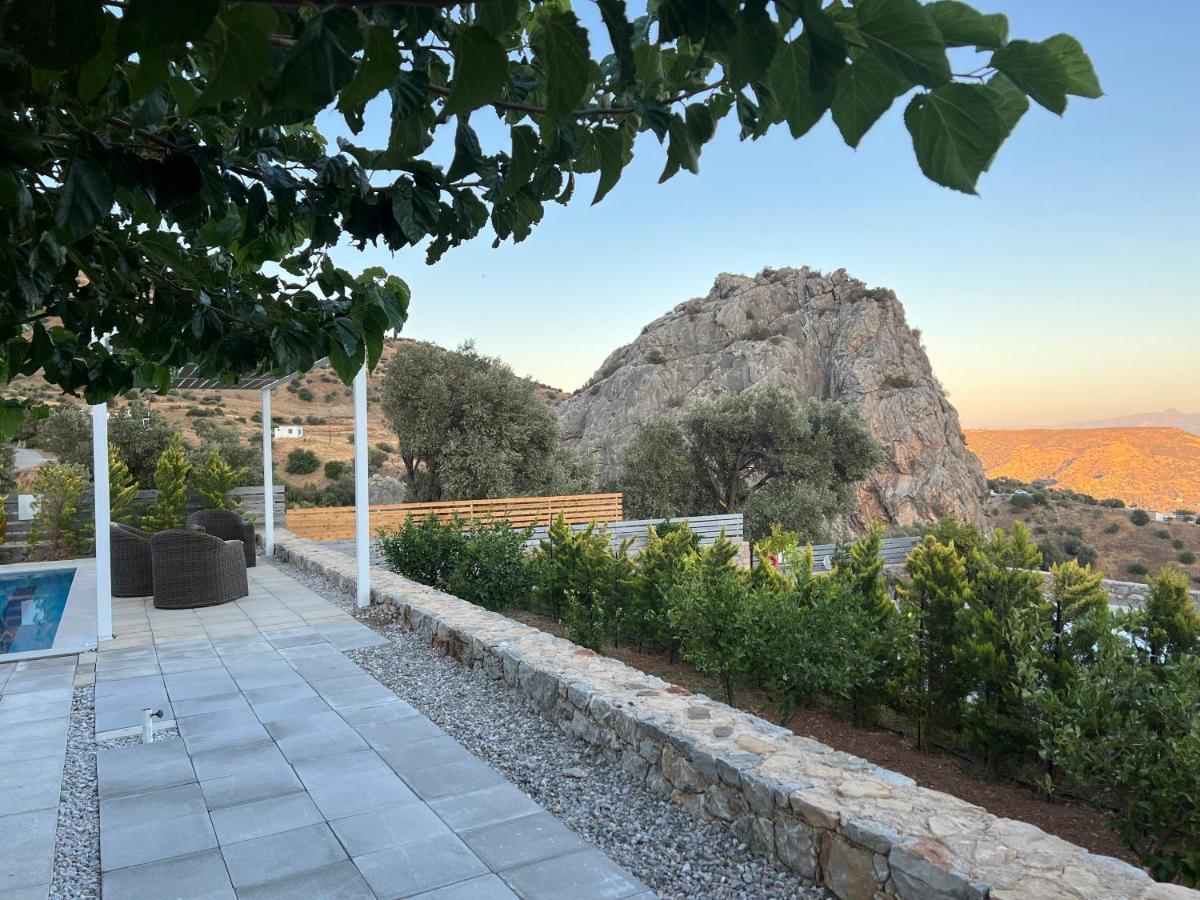 Evgoro Luxury Suites Agia Galini  Bagian luar foto