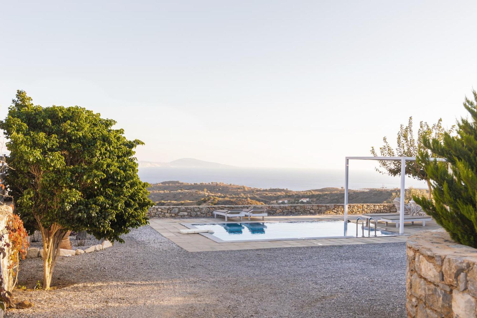 Evgoro Luxury Suites Agia Galini  Bagian luar foto